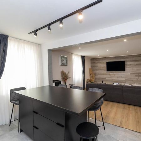 Nikky 2Br Apt. In Old Town Centre Zadar Bagian luar foto