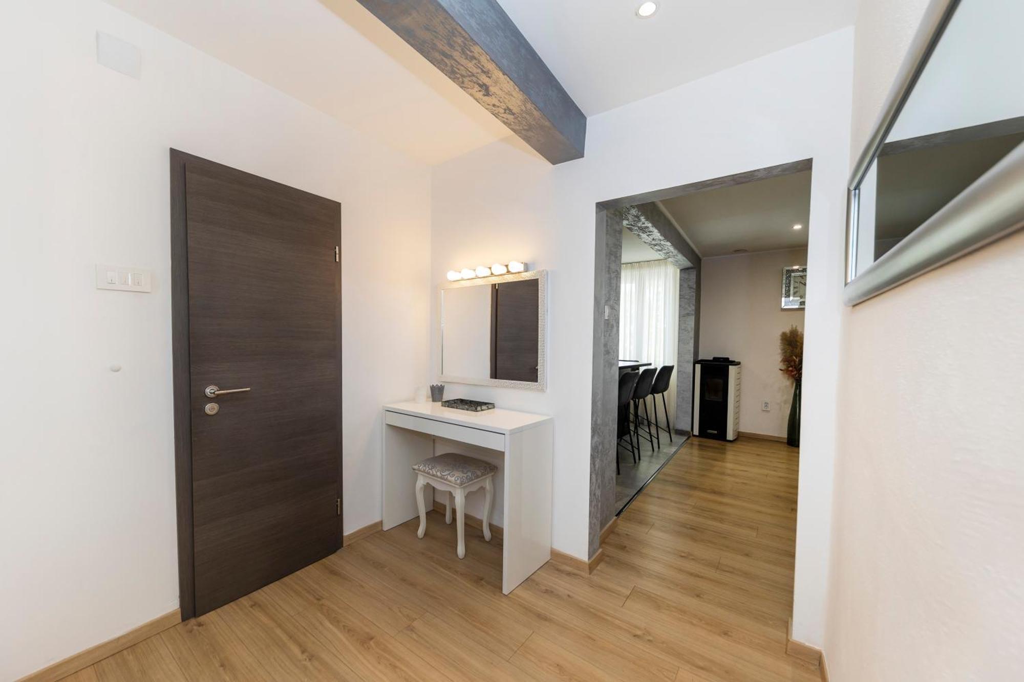 Nikky 2Br Apt. In Old Town Centre Zadar Bagian luar foto