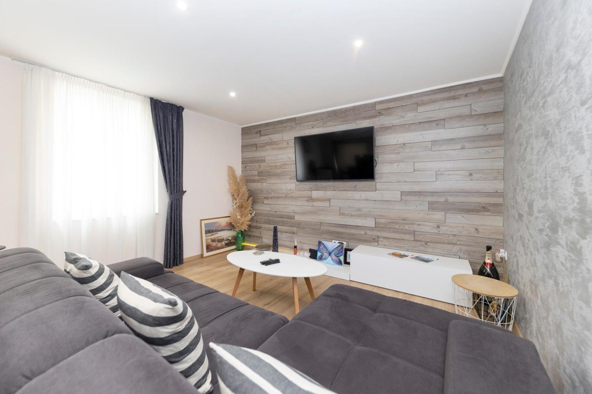 Nikky 2Br Apt. In Old Town Centre Zadar Bagian luar foto
