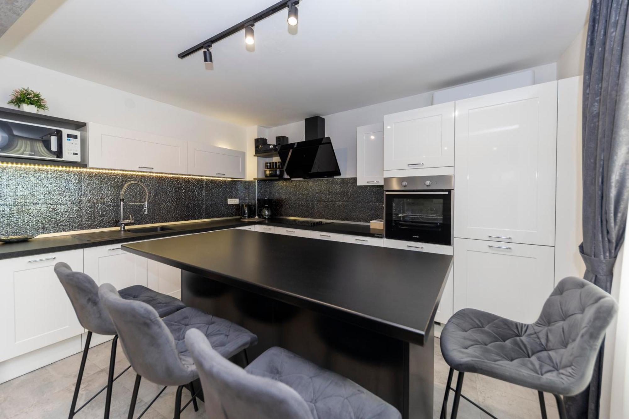 Nikky 2Br Apt. In Old Town Centre Zadar Bagian luar foto